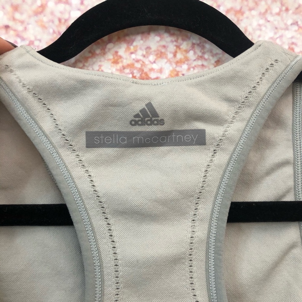 NWOT Performance Tank Top w/ Built-In Sports Bra - Picture 8 of 10